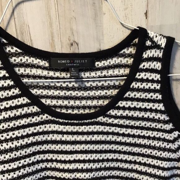 Blouse blouse by Romeo and Juliet size large - Picture 3 of 4